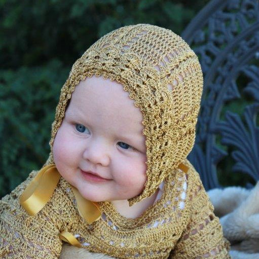 Victoria Antique Gold Bonnet